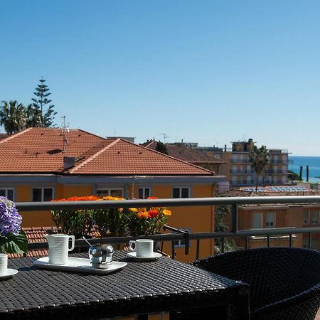Hotel Ristorante La Marina Mhotelsgroup San Bartolomeo Al Mare Dış mekan fotoğraf