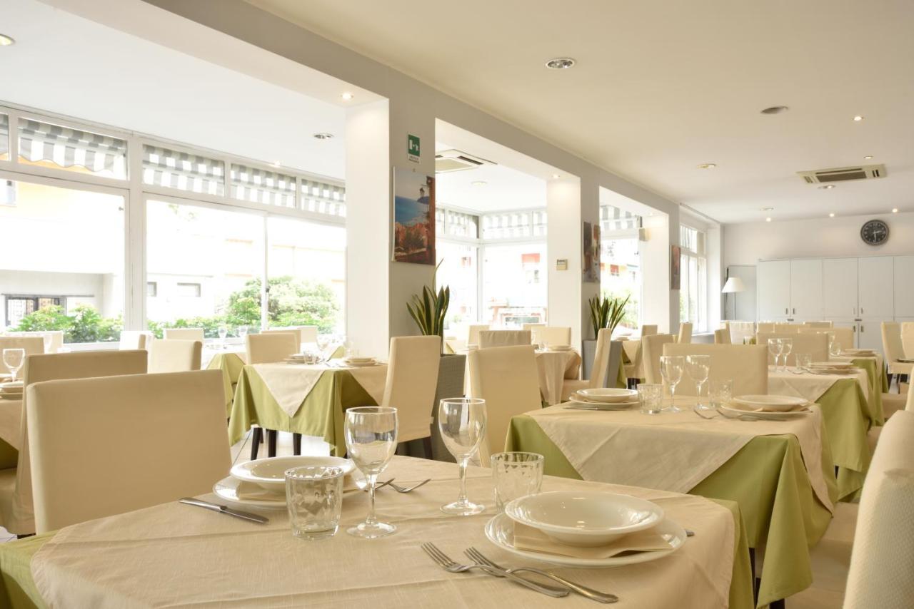 Hotel Ristorante La Marina Mhotelsgroup San Bartolomeo Al Mare Dış mekan fotoğraf