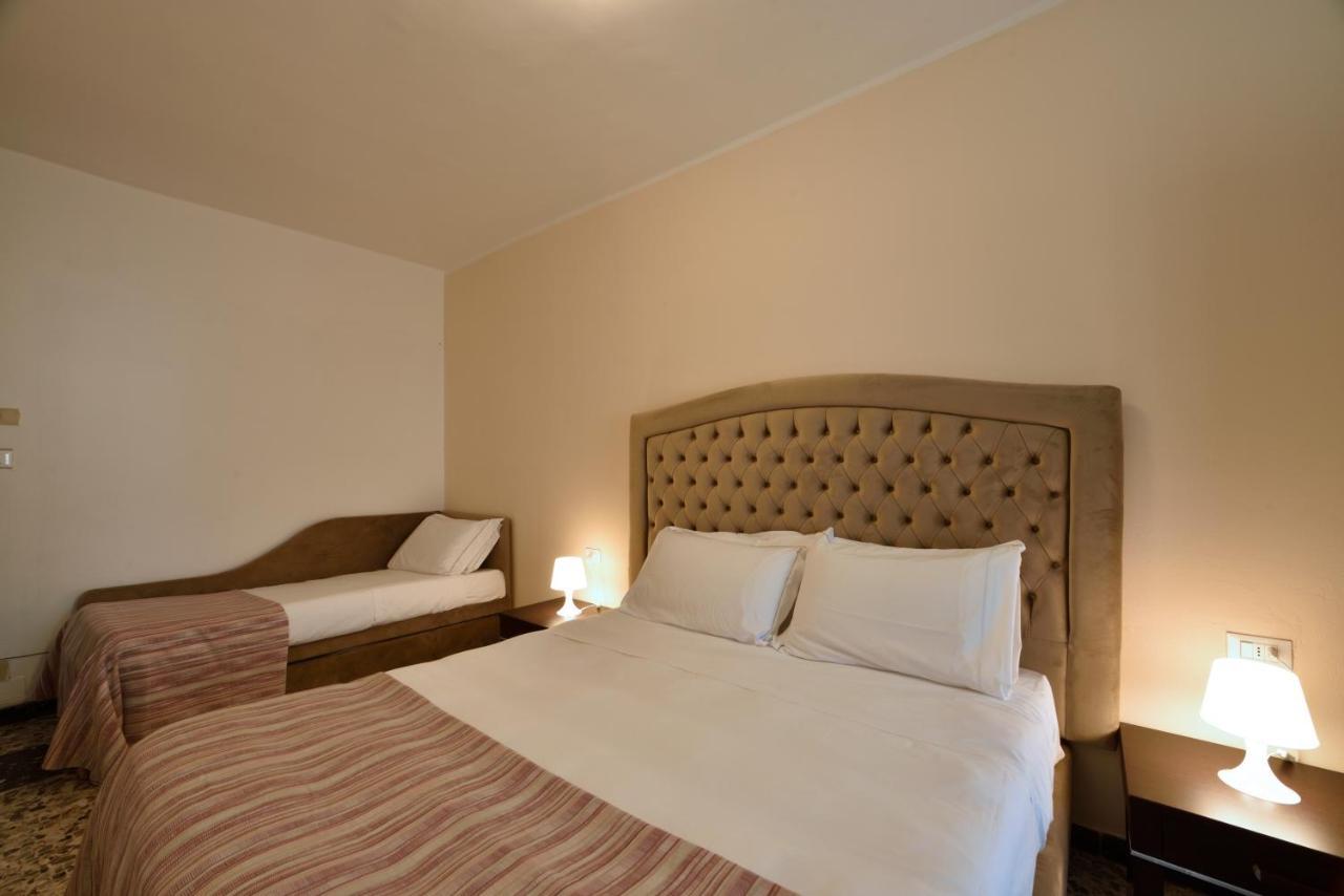Hotel Ristorante La Marina Mhotelsgroup San Bartolomeo Al Mare Dış mekan fotoğraf